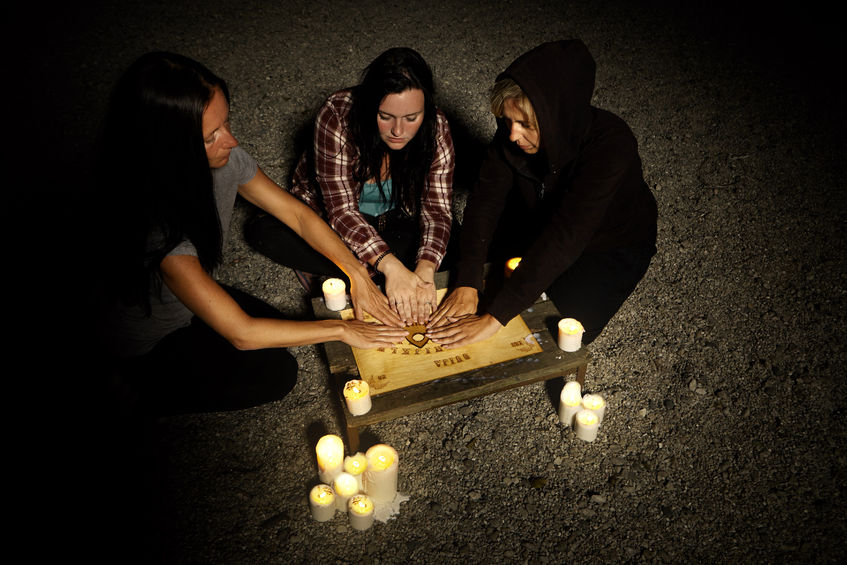 Glaasje draaien ouija